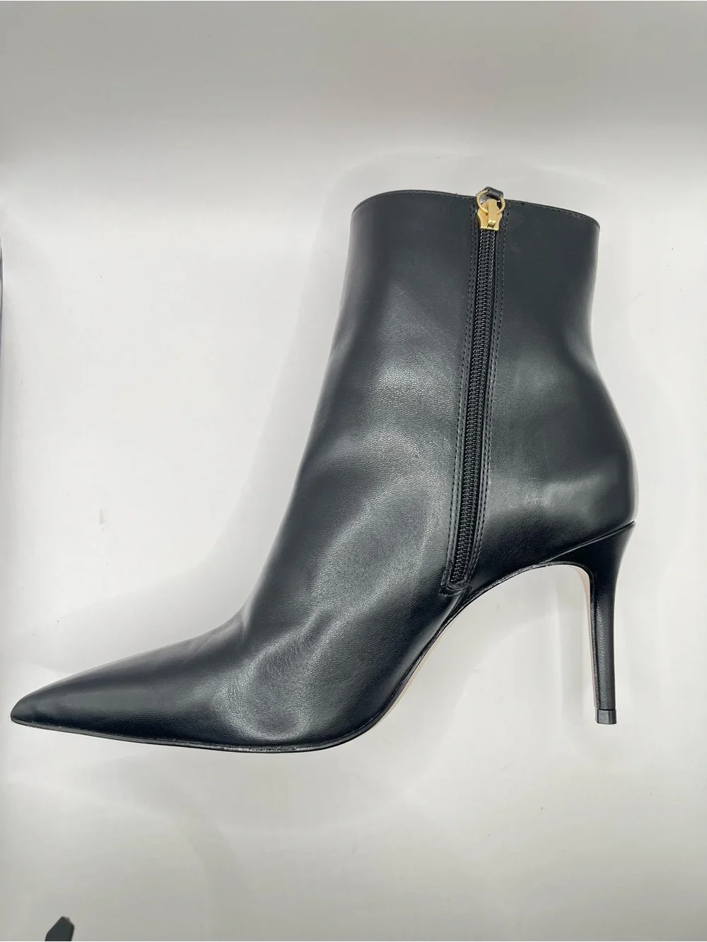 Schutz Women's 9B Black Leather Ankle Heeled Pointed Toe Boots